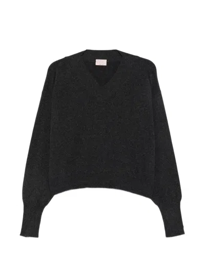 Agl Attilio Giusti Leombruni V-neck Sweater In Black
