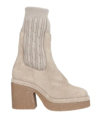 Agnona Woman Ankle Boots Light Grey Size 9 Calfskin In Gray