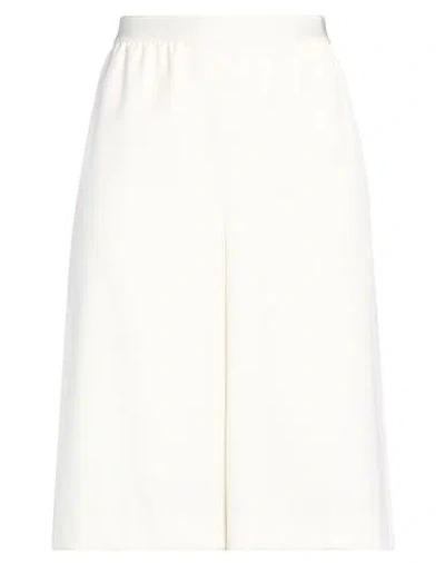AGNONA AGNONA WOMAN SHORTS & BERMUDA SHORTS WHITE SIZE 8 WOOL