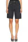 Agolde Stella Distressed Organic Denim Shorts In Hitch