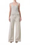 Agolde Clara Low Rise Flare Jeans In Tusk