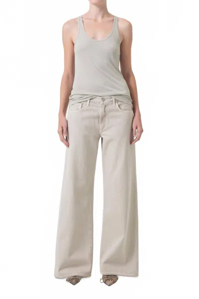 Agolde Clara Low Rise Flare Jeans In Tusk