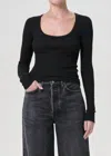 AGOLDE COREY SCOOP NECK TEE IN KATNISS