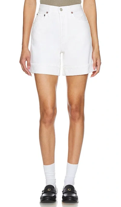 Agolde Parker Long Denim Short In Dough In White
