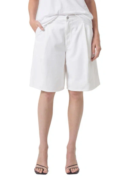 Agolde Ellis Pleated Organic Cotton Denim Shorts In White