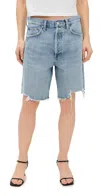 Agolde Indra Denim Knee Shorts In Force