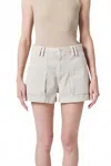Agolde Kiva Cargo Short In Beige In Neutral