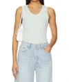 Agolde Poppy Scoop Neck Tank In Mint In Blue