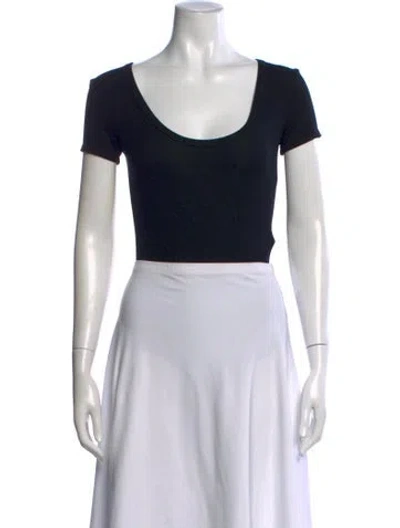 Pre-owned Agolde Scoop Neck Short Sleeve T-shirt In Black