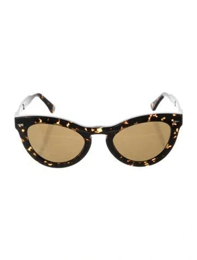 Pre-owned Ahlem Cat-eye Tinted Sunglasses In Black
