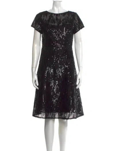 Pre-owned Aidan Mattox Bateau Neckline Knee-length Dress In Black