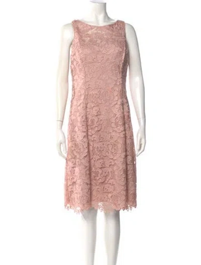 Pre-owned Aidan Mattox Bateau Neckline Knee-length Dress In Pink
