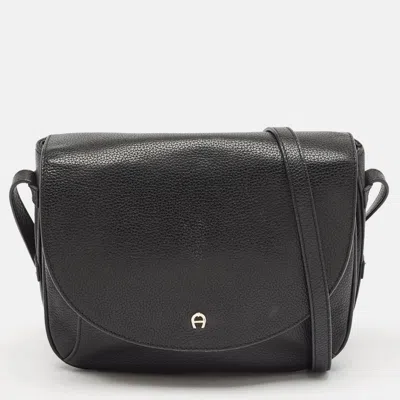 Pre-owned Aigner Black Leather Flap Shoulder Bag