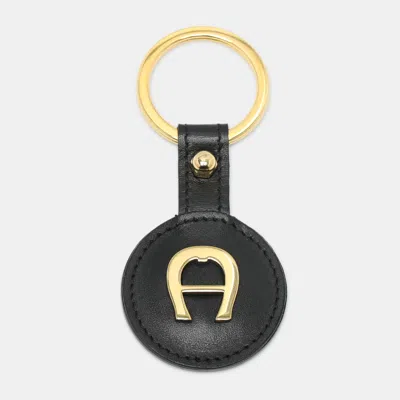 Pre-owned Aigner Key Ring Black Leather And Gold Tone Metal