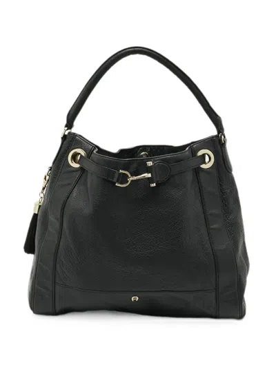 Pre-owned Aigner Vintage Cavallina Leather Shoulder Bag In Black
