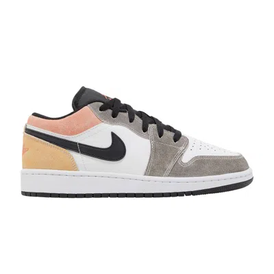 Pre-owned Air Jordan 1 Low Se Gs 'flight Club' | White | Kid's Size 6