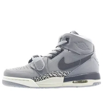 Air Jordan (gs)  Legacy 312 'wolf Grey' In Gray