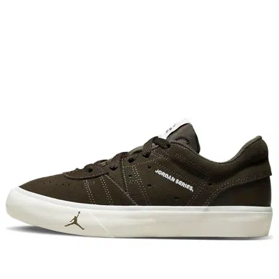 Air Jordan (gs)  Series Es In Green