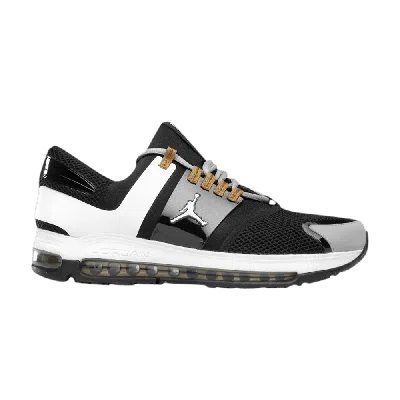 Pre-owned Air Jordan Jordan Alpha Trunner Max 'black Metallic Gold'
