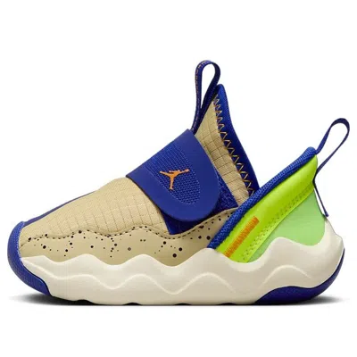 Air Jordan (td)  23/7 Se 'team Gold' In Animal Print