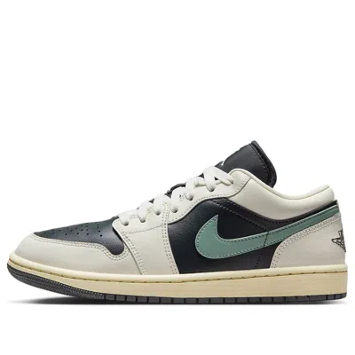 Air Jordan (wmns)  1 Low 'jade Smoke' In White