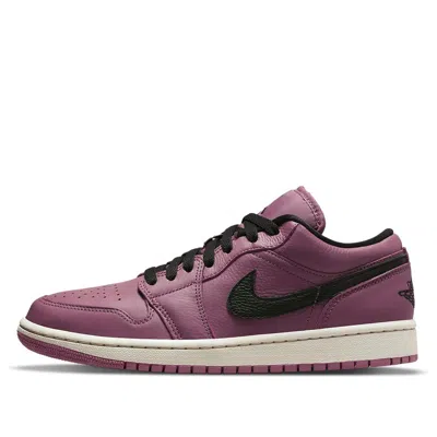 Air Jordan (wmns)  1 Low Se 'light Mulberry' In Purple