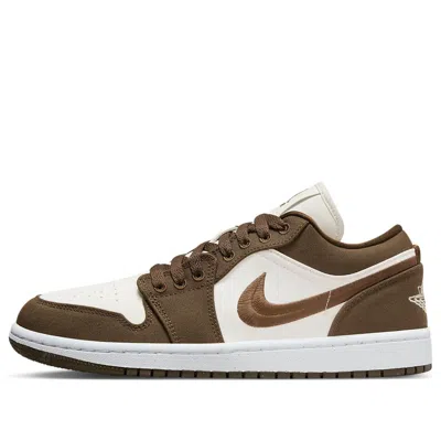 Air Jordan (wmns)  1 Low Se 'light Olive' In Pink