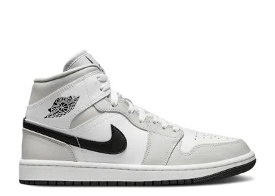 Air Jordan Wmns  1 Mid 'grey Fog' In Gray