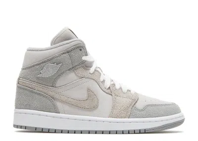 Air Jordan Wmns  1 Mid Se 'particle Grey' In Gray