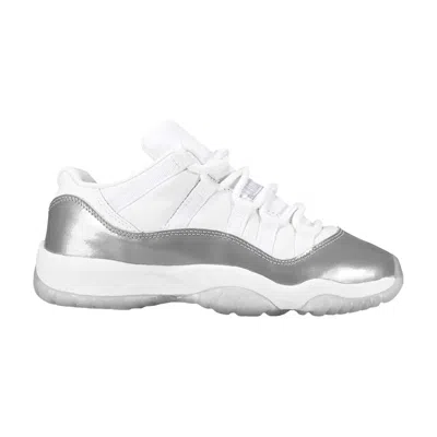 Pre-owned Air Jordan Wmns  11 Retro Low 'metallic' 2001 | White | Women's Size 10