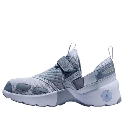 Air Jordan (wmns)  Trunner Lx 'ghost Pure Platinum' In Multi