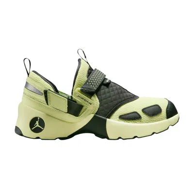 Pre-owned Air Jordan Wmns Jordan Trunner Lx 'luminous Green' | Women's Size 9