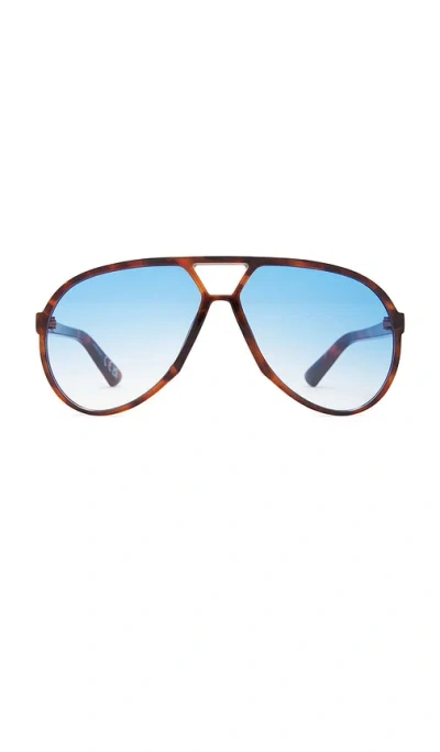 Aire Skyveil Sunglasses In Brown