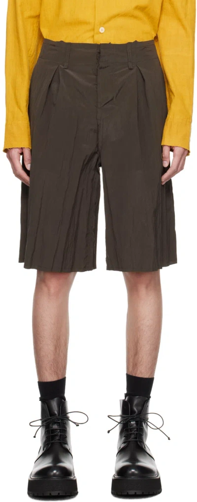 Airei Brown Pleated Shorts In Vintage Black
