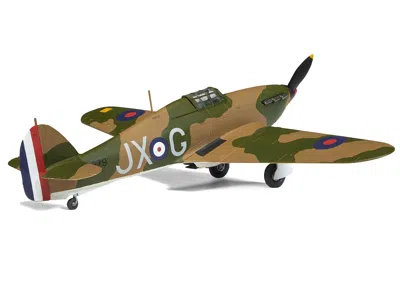 Airfix Level 1 Model Kit Hawker Hurricane Mk. I Fighter Aircraft 1/72 Plastic Model Kit By  In Green