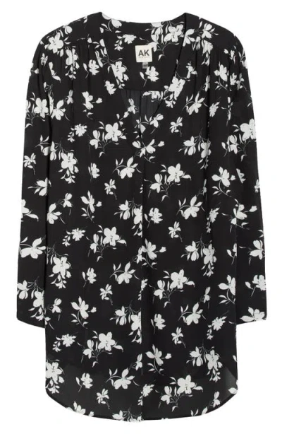 Ak Anne Klein V-neck Roll Tab Top In Black