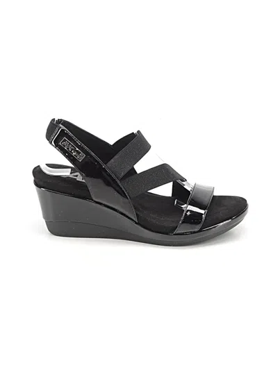 Pre-owned Ak Anne Klein Wedges In Black