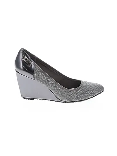 Pre-owned Ak Anne Klein Wedges In Gray