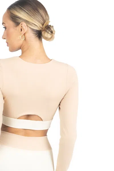 Akalia Alisha Color Block Activewear Long Sleeve Top In Beige