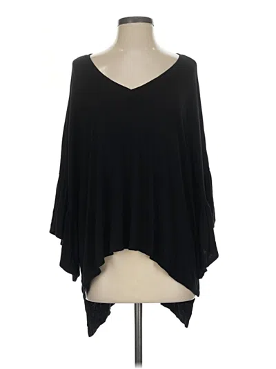 Pre-owned Akemi + Kin 3/4 Sleeve Top Black V-neck Tops