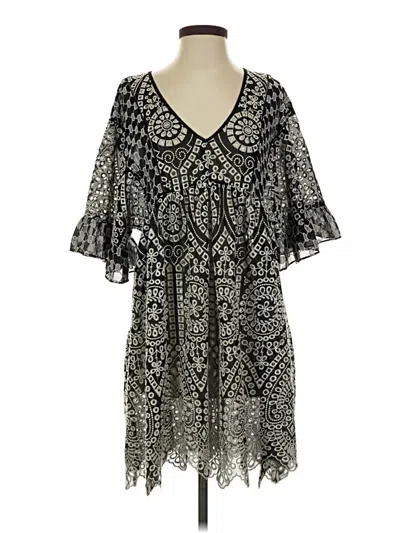 Pre-owned Akemi + Kin Kimono In Black