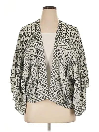 Pre-owned Akemi + Kin Kimono In Gray