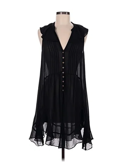 Pre-owned Akemi + Kin Sleeveless Blouse In Black