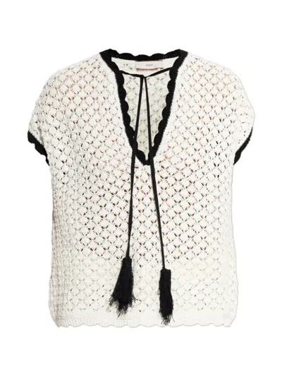 Akep 콘트라스트 에지 크로셰 블라우스 In White