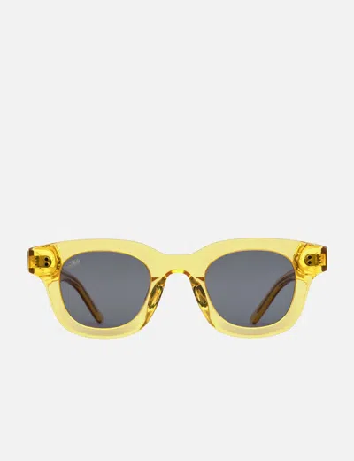 Akila Apollo Sunglasses In Yellow