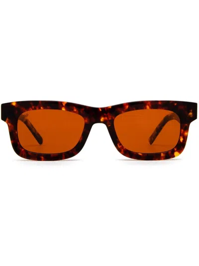 Akila Jubilee Sunglasses In Brown