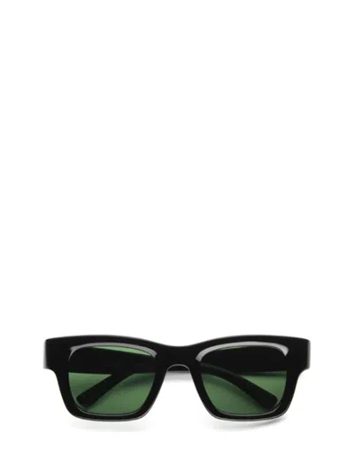 Akila Sunglasses In Black