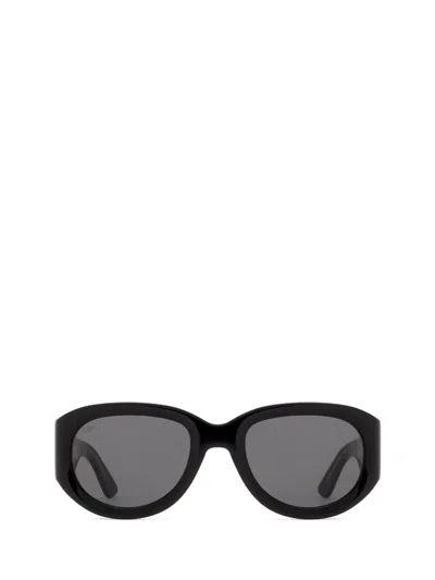 Akila Sunglasses In Black