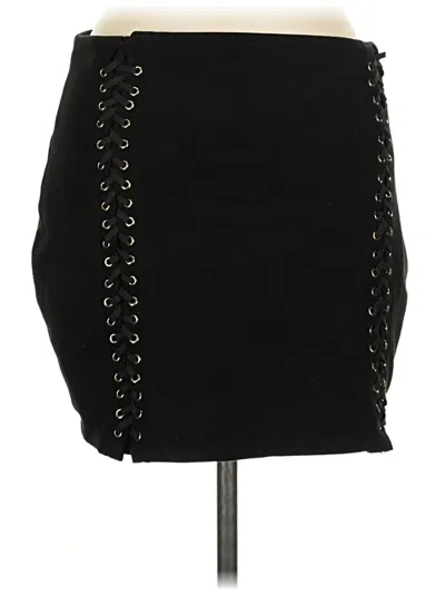 Pre-owned Akira Casual Skirt In Black