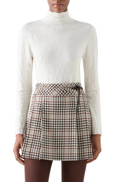 Akris Punto 3d Dice Virgin Wool Turtleneck Sweater In White